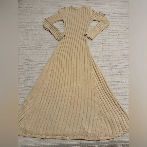 DISSH Stevie Knit Maxi Dress - Picture 8 of 10